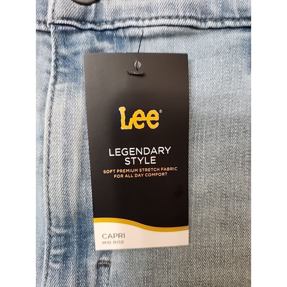 Lee Legendary Mid Rise Capri Jeans Womens 18 Light Blue Raw Hem Stretch NEW - Picture 6 of 11